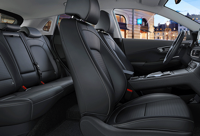 Hyundai Kona 150 kW EV 72 kW Tecno 2020 interior | Total Renting