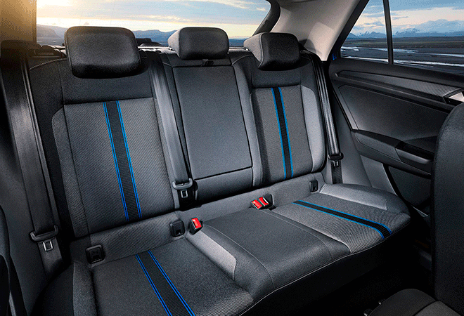 Volkswagen T Roc Edition 2.0 Tdi interior | Total Renting