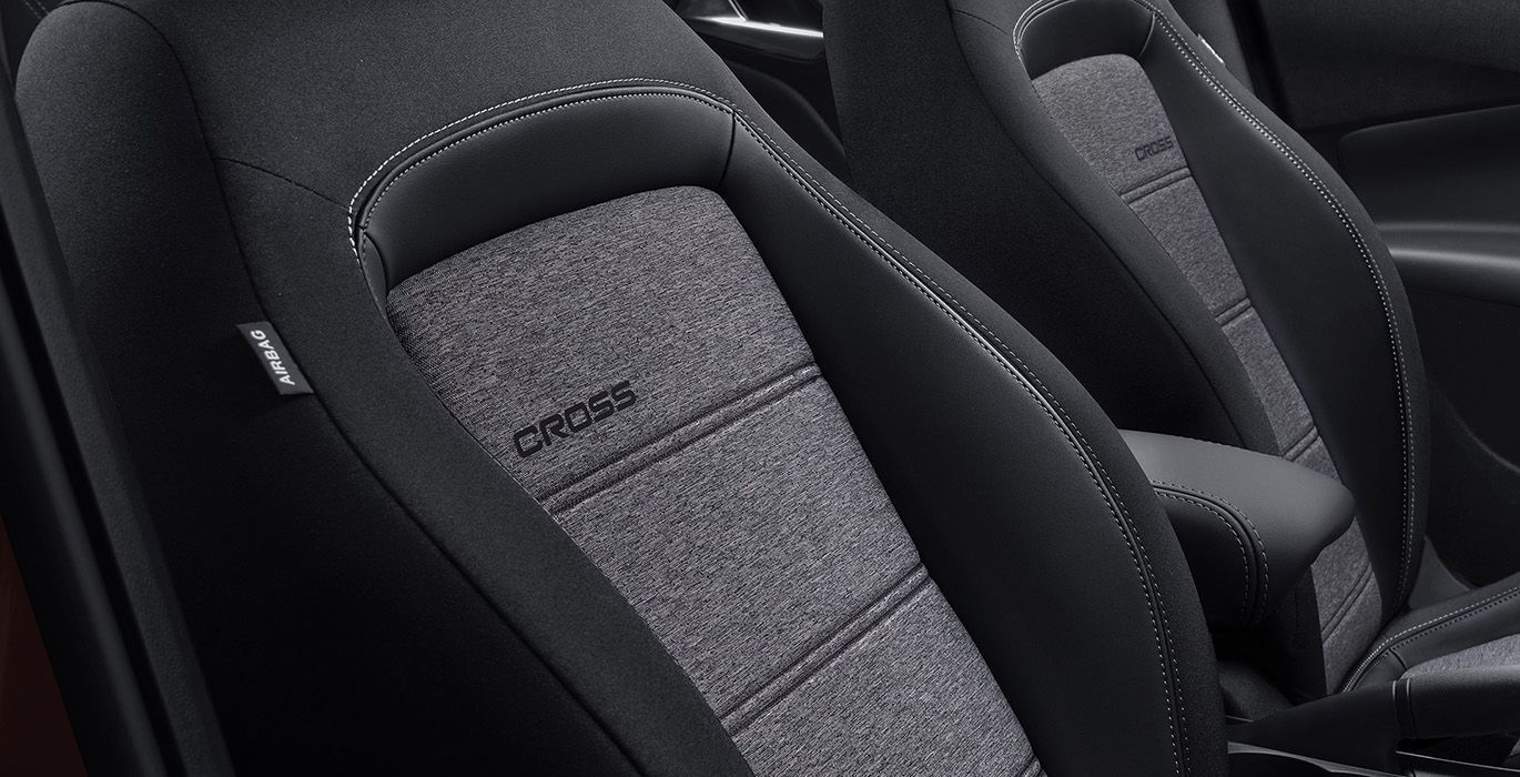 Tipo Hatchback Cross Interiors zoom cross attitude seats Desktop 1920x1080 1 | Total Renting