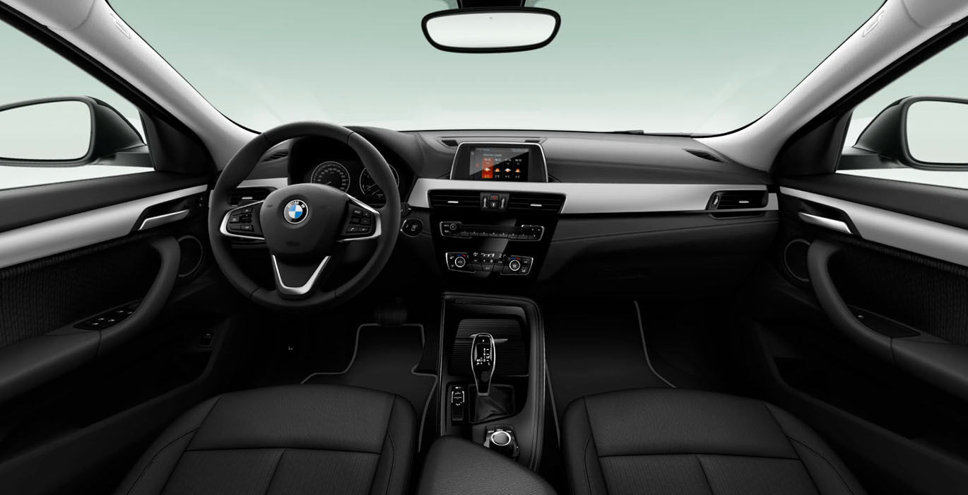 BMW X2 sDrive18d Interior delantera | Total Renting