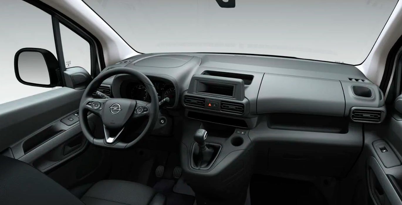 Opel Combo Cargo Express delantera interior | Total Renting
