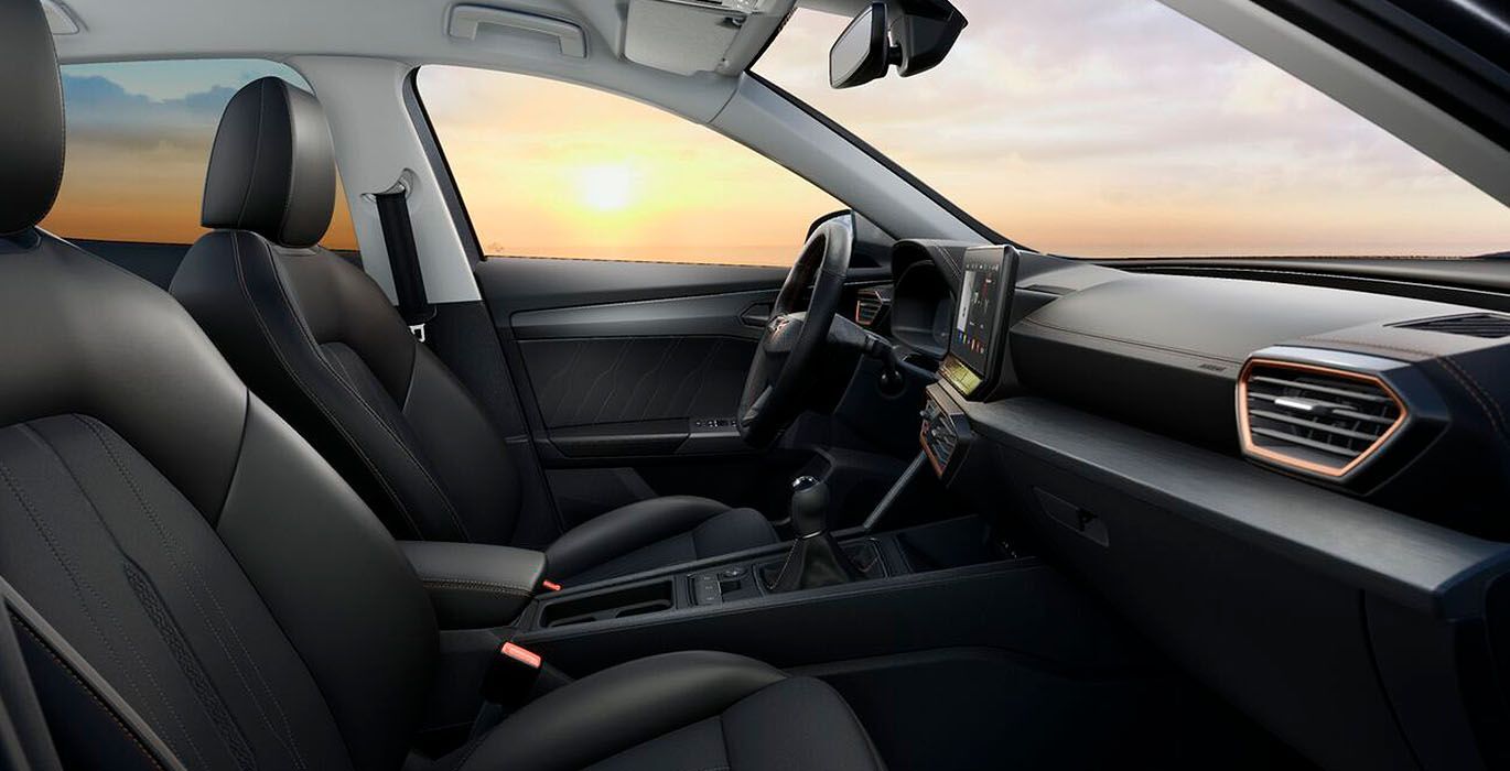 Cupra Formentor 2.0 TDI 150cv interior perfil | Total Renting