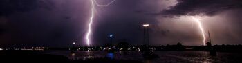 Tormenta eléctrica: ¿Qué ocurre si cae un rayo en el coche?