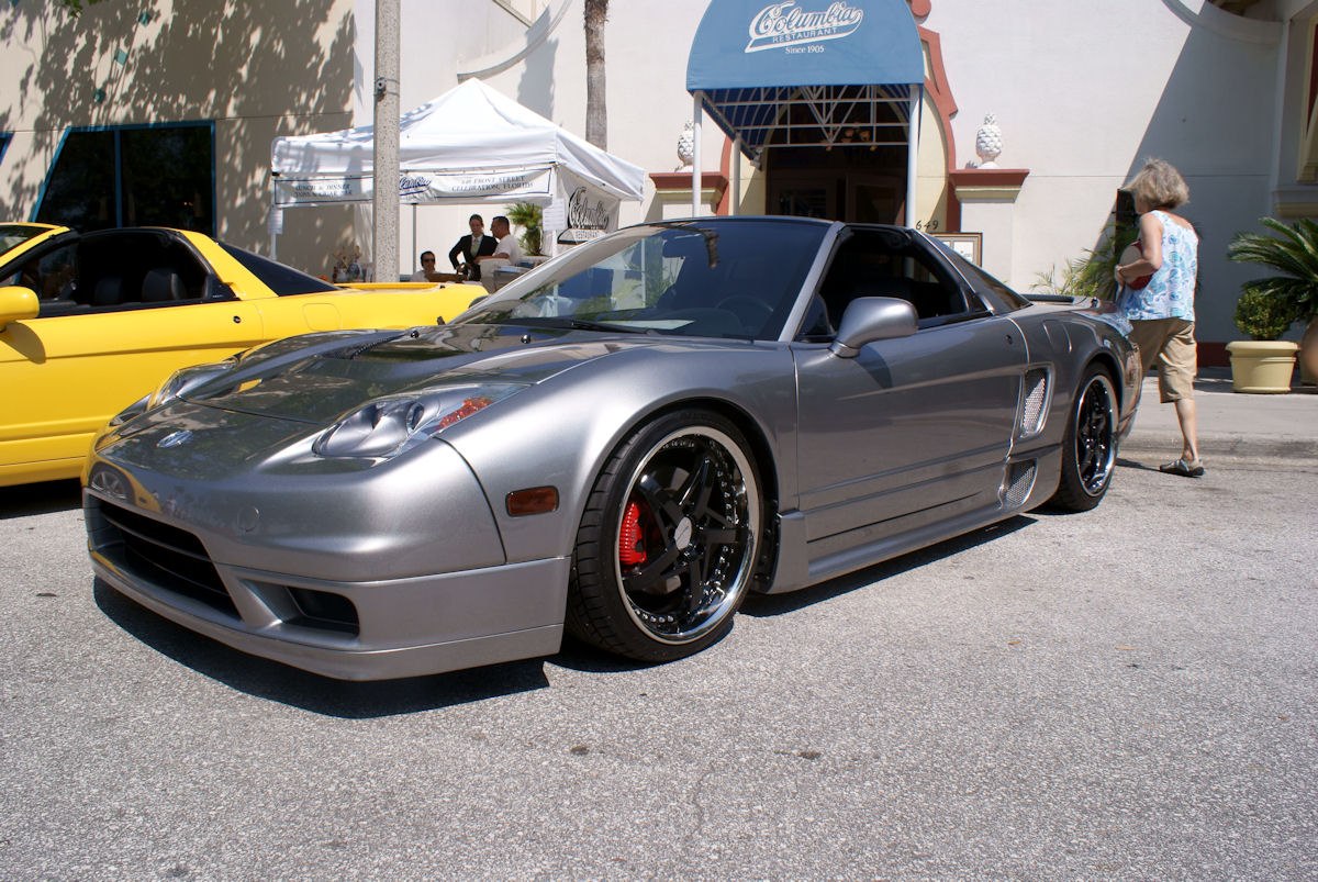 https://totalrenting.es/wp-content/uploads/2022/10/acura-nsx-i-facelift-2002-2002-3-2-v6-290-cv-targa-4.png