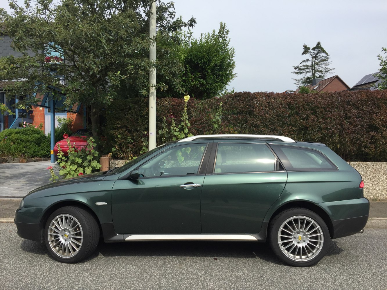 https://totalrenting.es/wp-content/uploads/2022/10/alfa-romeo-156-crosswagon-2004-1-9-16v-jtd-m-jet-150-cv-ranchera-3.png
