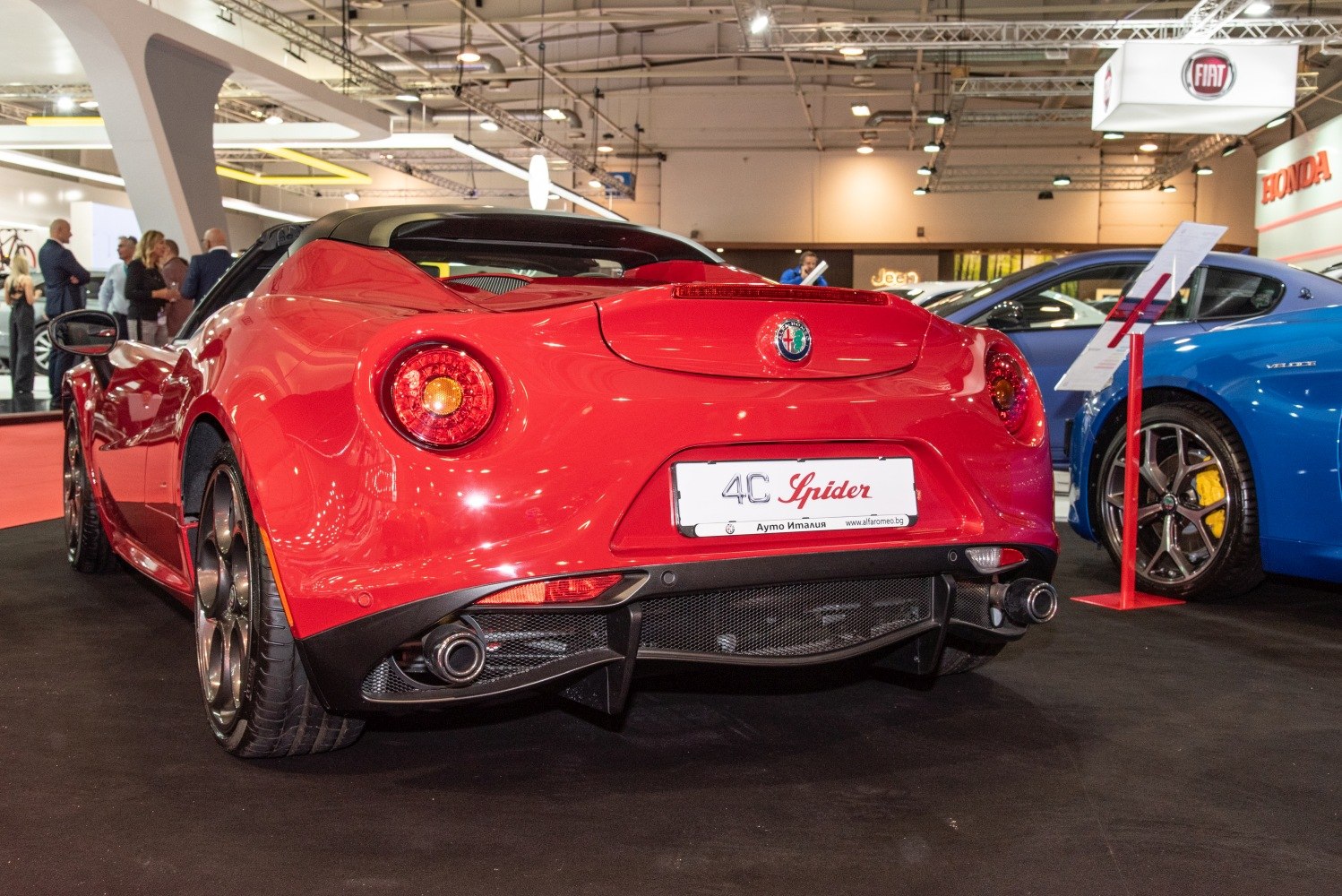 https://totalrenting.es/wp-content/uploads/2022/10/alfa-romeo-4c-spider-2016-1-7-240-cv-tct-cabriolet-11.png