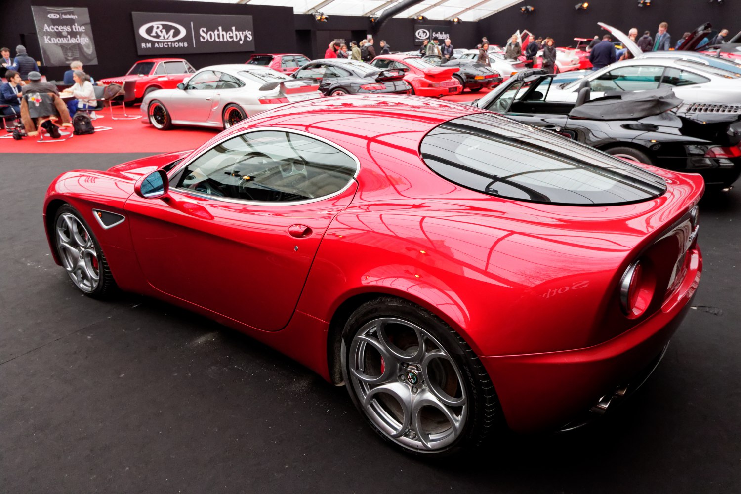 https://totalrenting.es/wp-content/uploads/2022/10/alfa-romeo-8c-competizione-2007-4-7i-v8-32v-450-cv-coupe-1.png