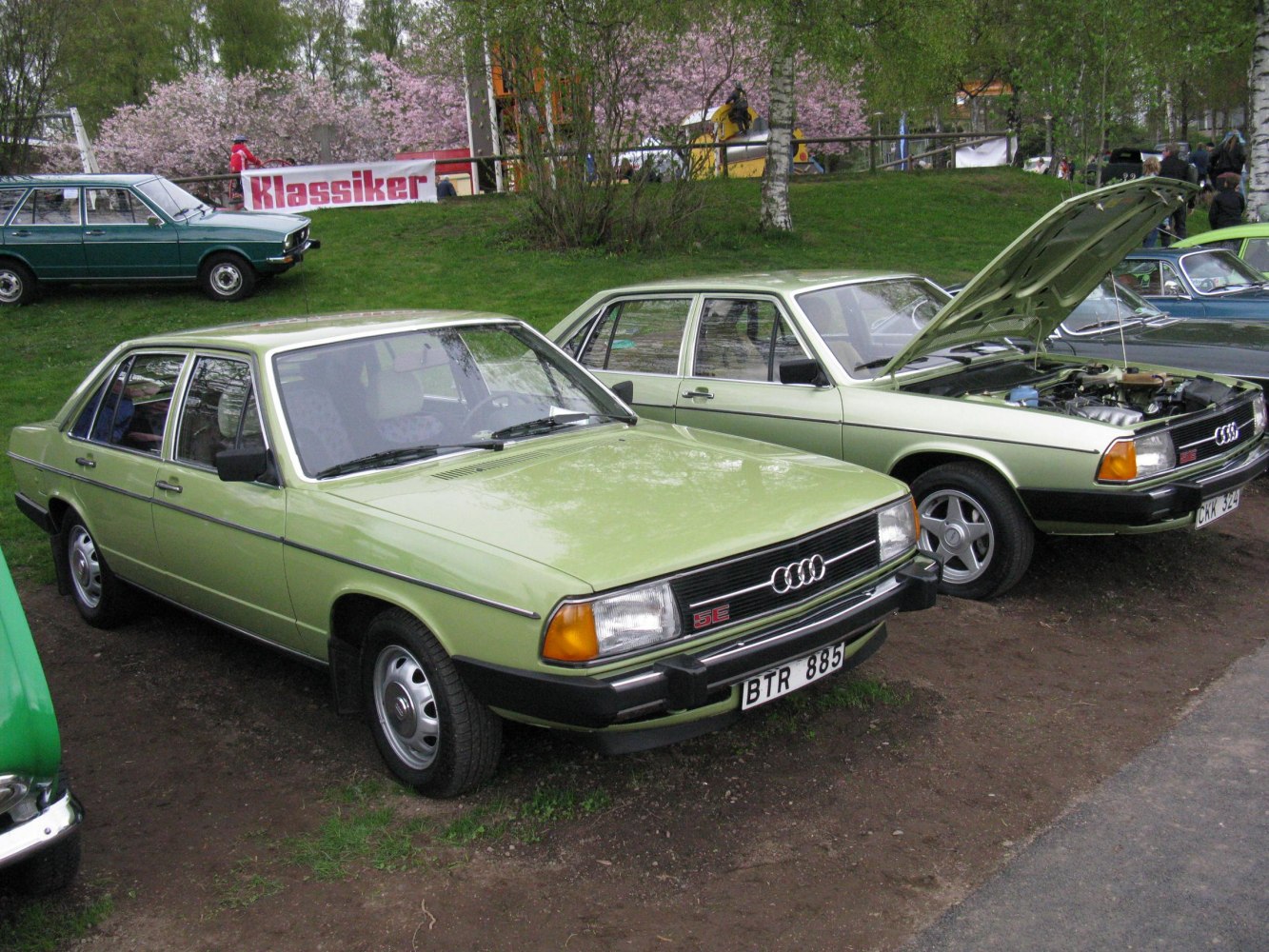 https://totalrenting.es/wp-content/uploads/2022/10/audi-100-c2-typ-43-1976-1-6-l-85-cv-berlina.png