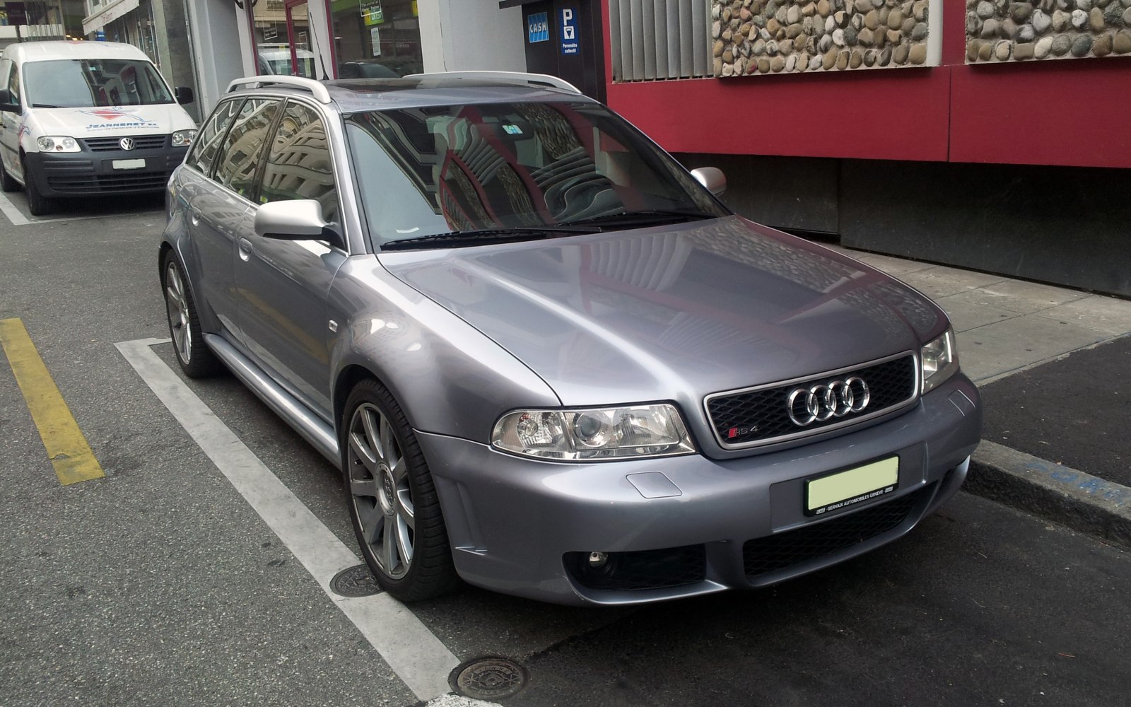 https://totalrenting.es/wp-content/uploads/2022/10/audi-rs-4-avant-8d-b5-2000-2-7-t-v6-380-cv-quattro-ranchera.png