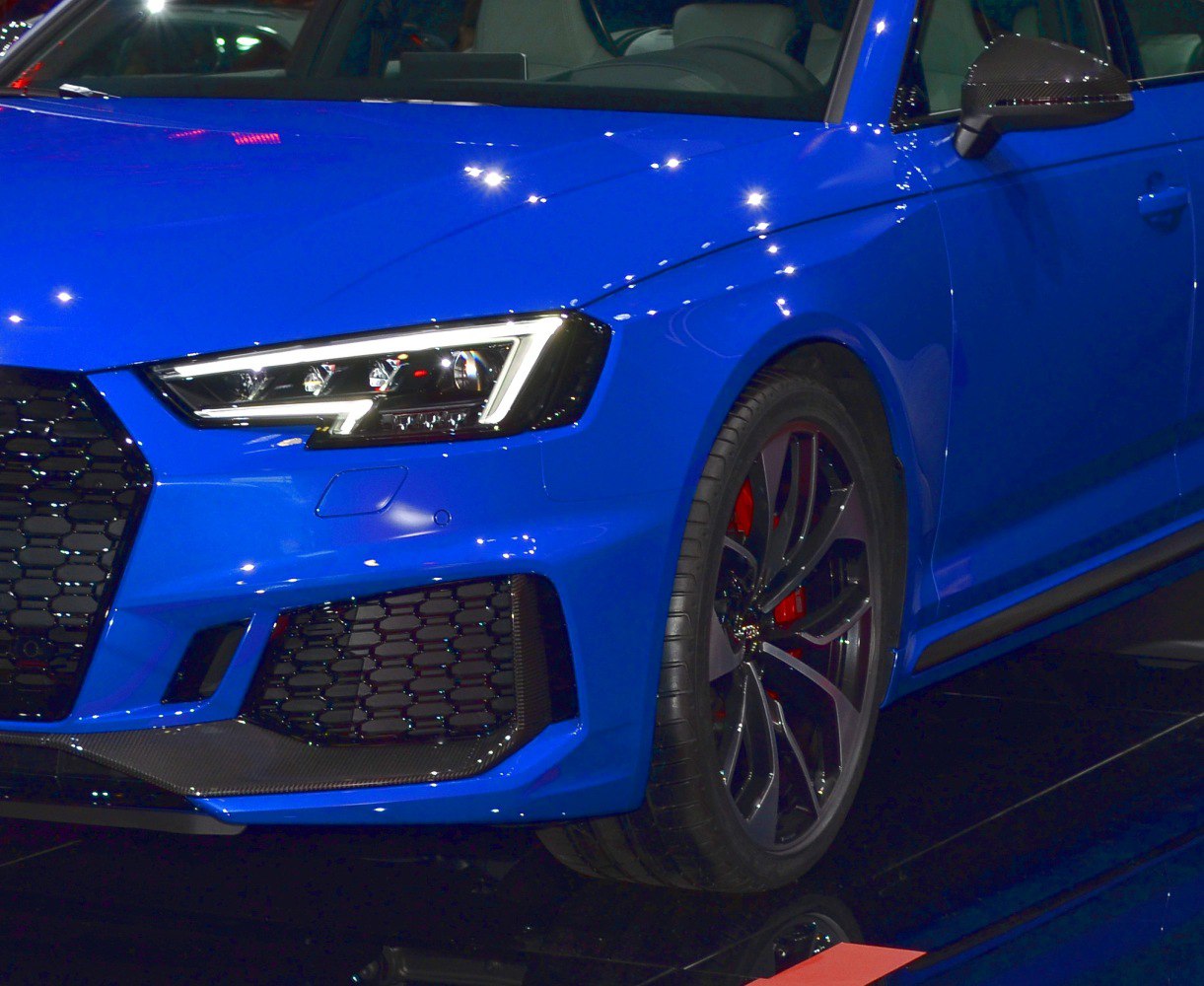 https://totalrenting.es/wp-content/uploads/2022/10/audi-rs-4-avant-b9-2018-2-9-tfsi-450-cv-quattro-tiptronic-ranchera-6.png