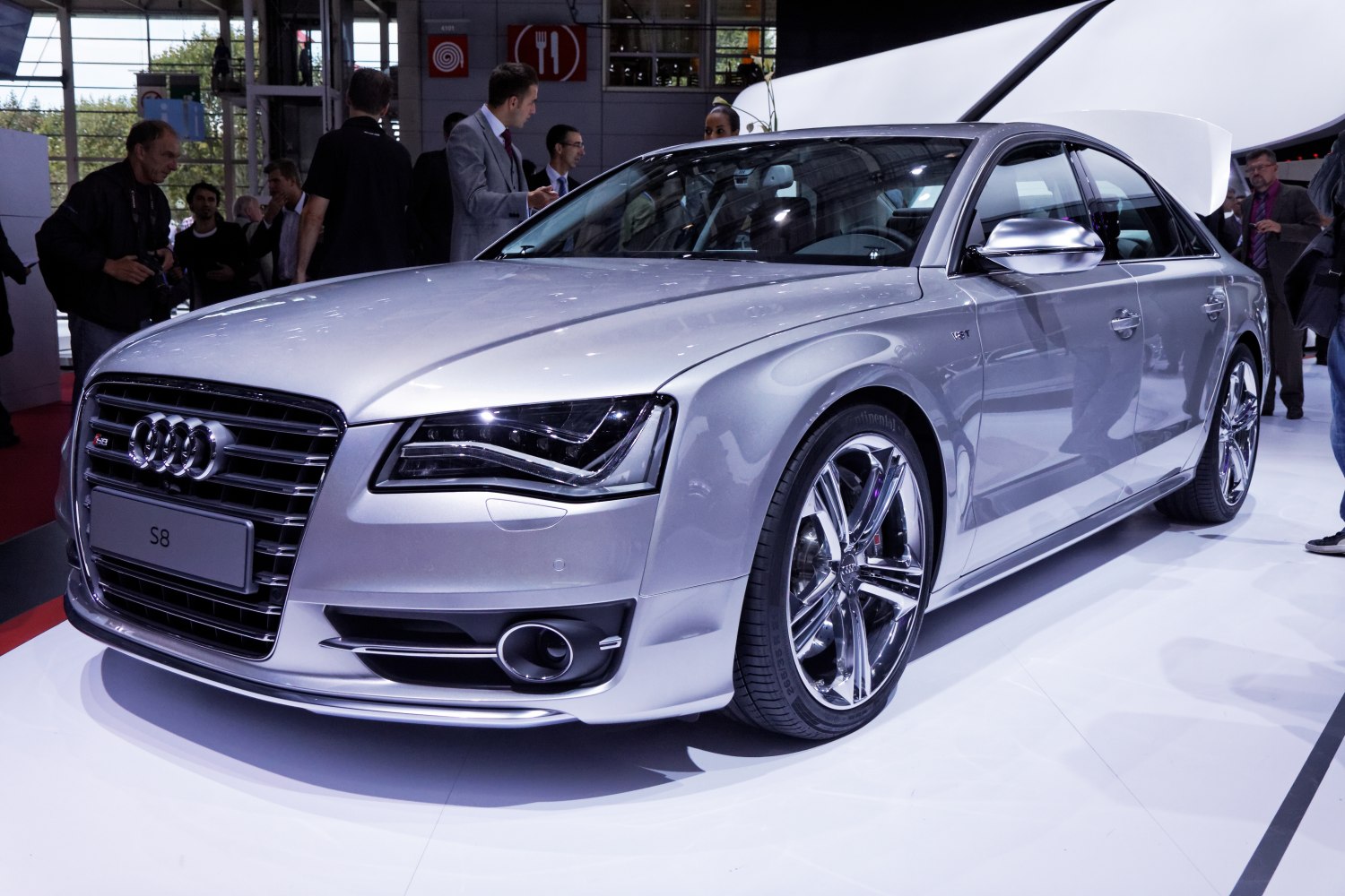 https://totalrenting.es/wp-content/uploads/2022/10/audi-s8-d4-2012-4-0-tfsi-v8-520-cv-quattro-tiptronic-berlina.png