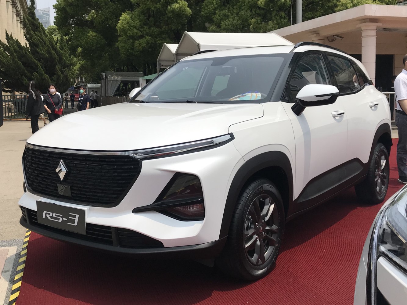 https://totalrenting.es/wp-content/uploads/2022/10/baojun-rs-3-2020-1-5i-99-cv-suv-crossover-1.png