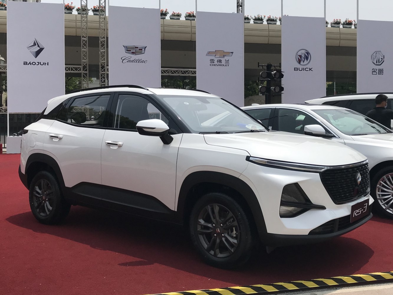 https://totalrenting.es/wp-content/uploads/2022/10/baojun-rs-3-2020-1-5i-99-cv-suv-crossover-2.png