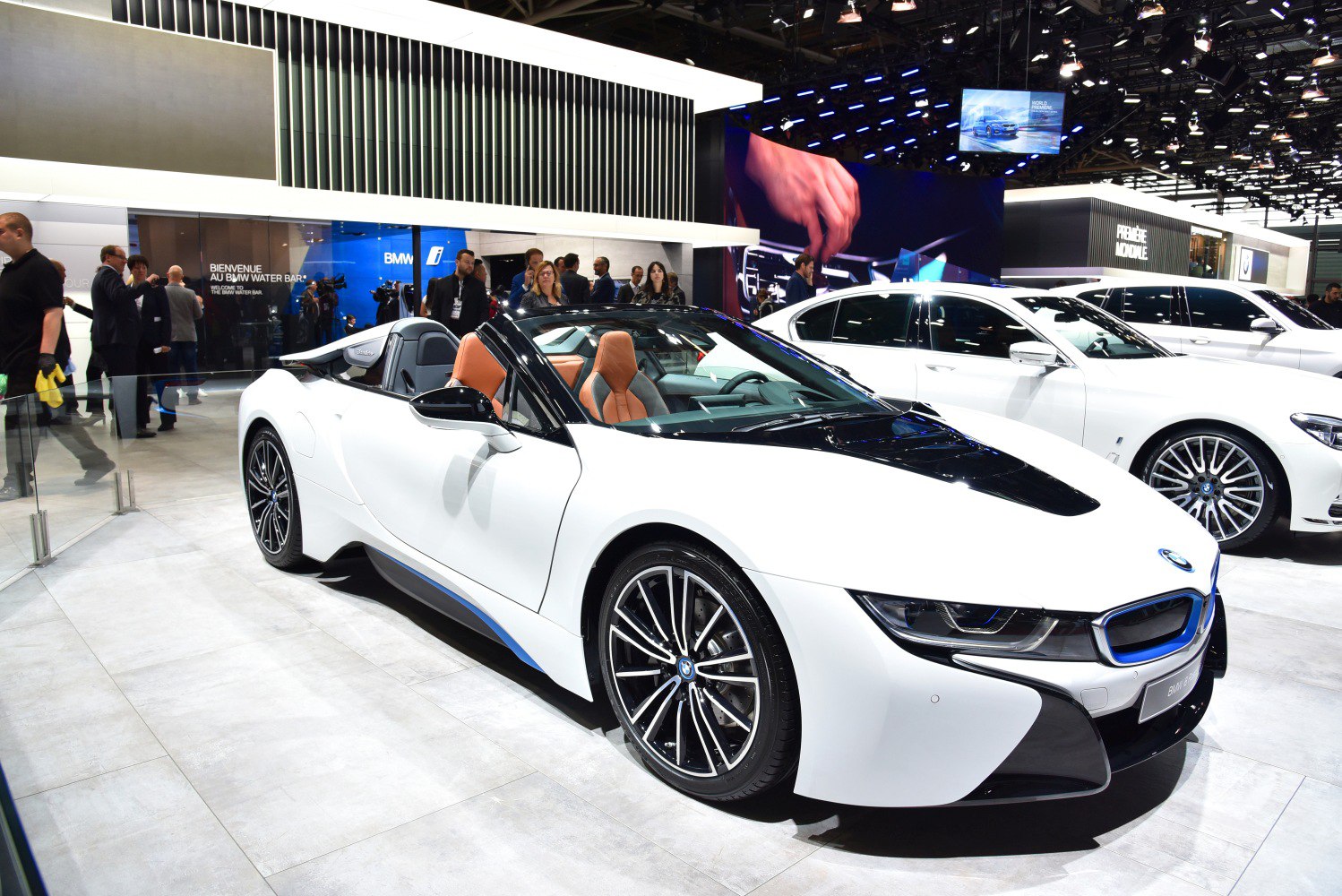 https://totalrenting.es/wp-content/uploads/2022/10/bmw-i8-roadster-i15-2018-1-5-11-6-kwh-374-cv-xdrive-automatic-roadster.png