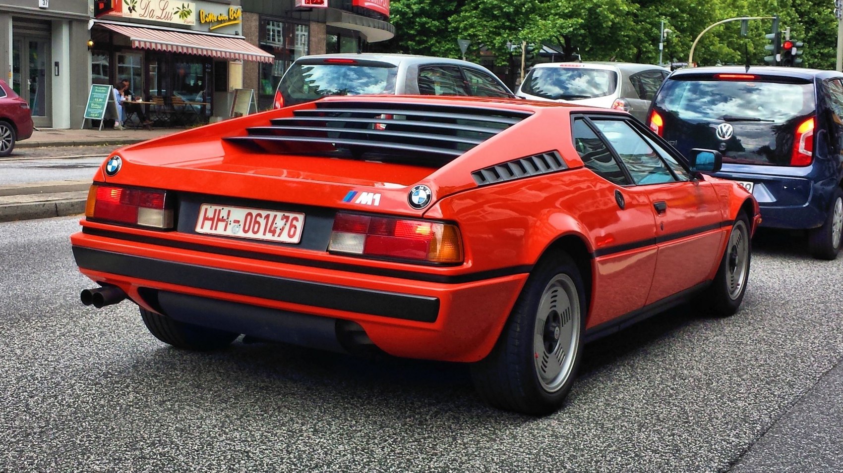 https://totalrenting.es/wp-content/uploads/2022/10/bmw-m1-e26-1978-3-5-277-cv-coupe-16.png