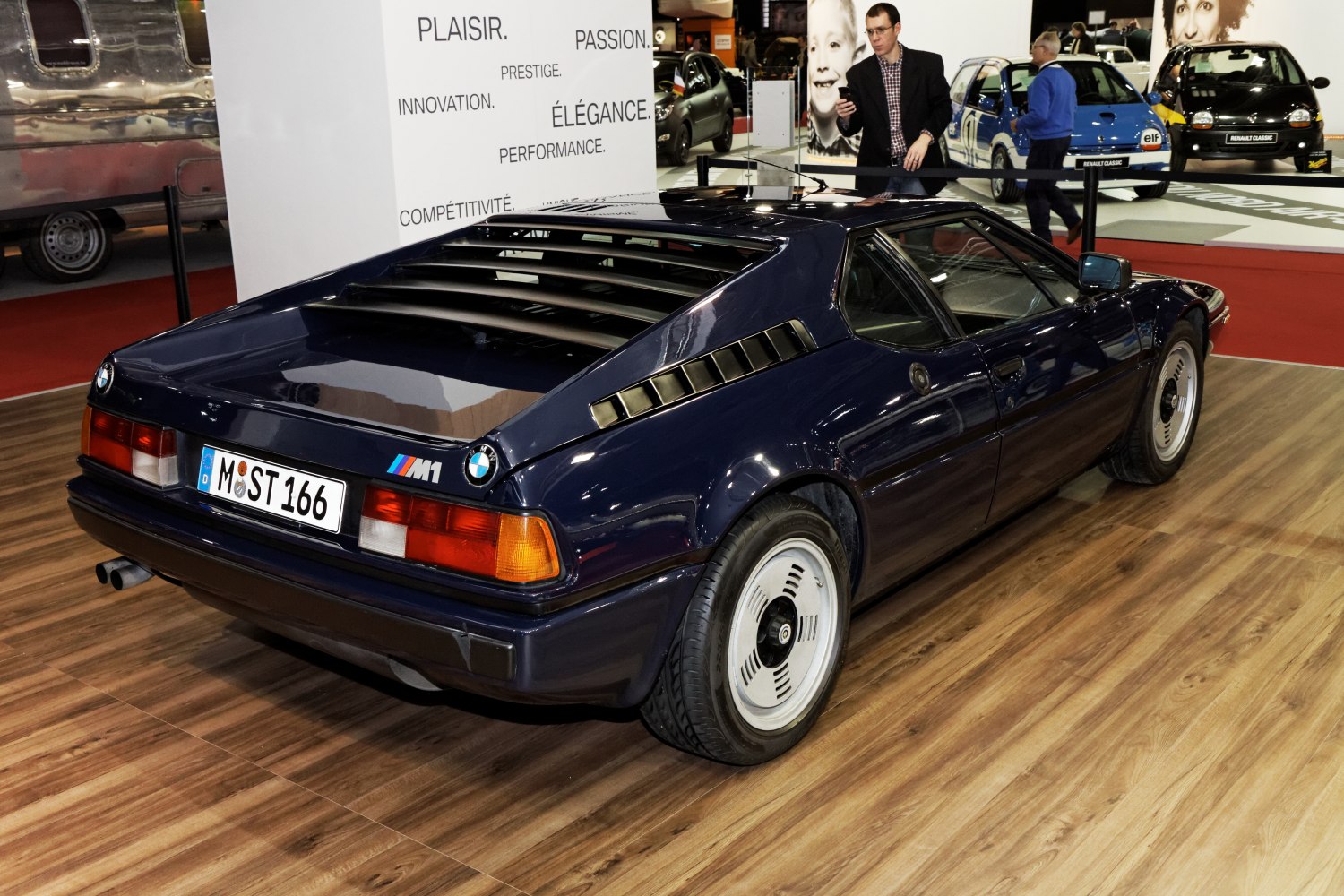 https://totalrenting.es/wp-content/uploads/2022/10/bmw-m1-e26-1978-3-5-277-cv-coupe-19.png