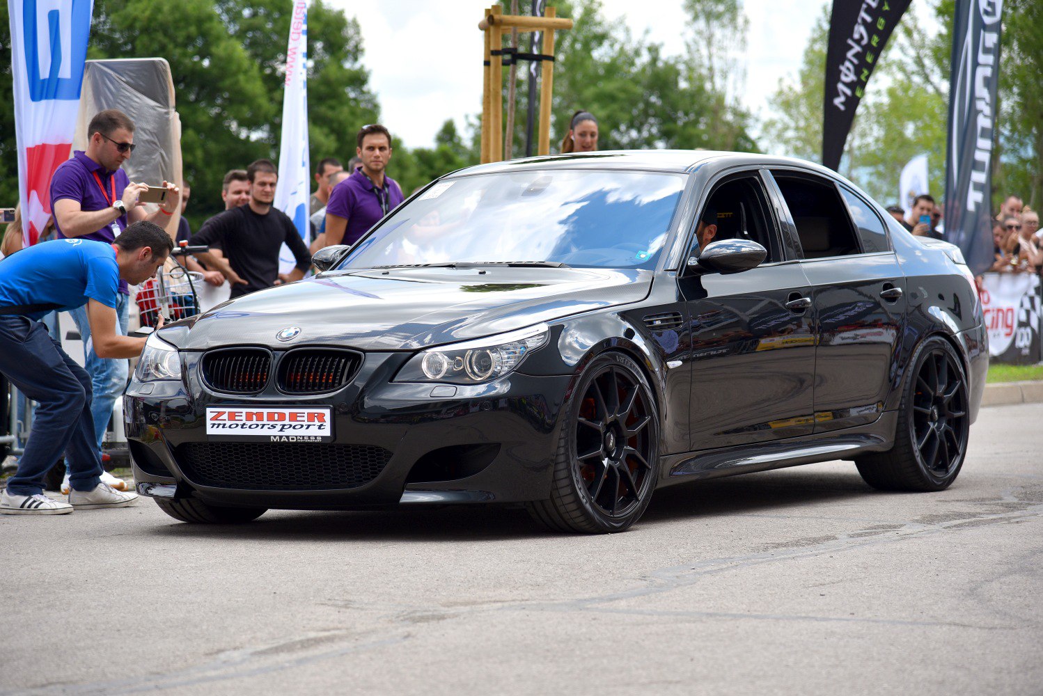 https://totalrenting.es/wp-content/uploads/2022/10/bmw-m5-e60-lci-facelift-2007-2008-5-0-v10-500-cv-6mt-berlina-3.png