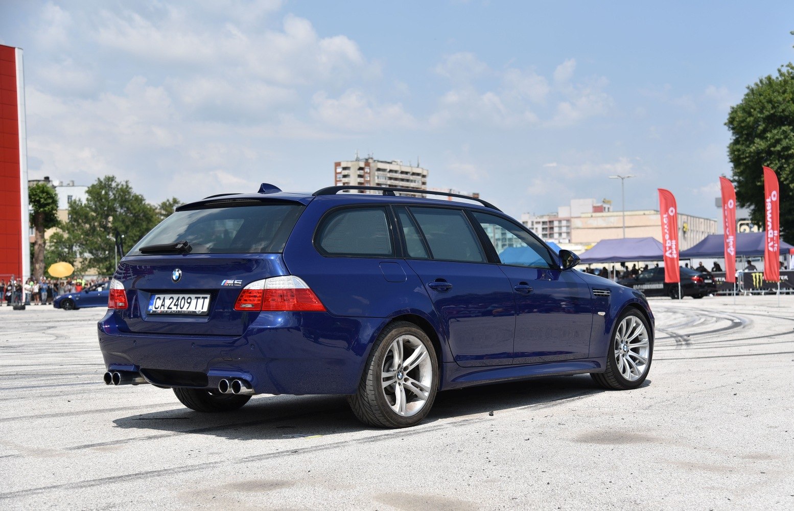 https://totalrenting.es/wp-content/uploads/2022/10/bmw-m5-touring-e61-lci-facelift-2007-2008-5-0-v10-507-cv-smg-ranchera-13.png