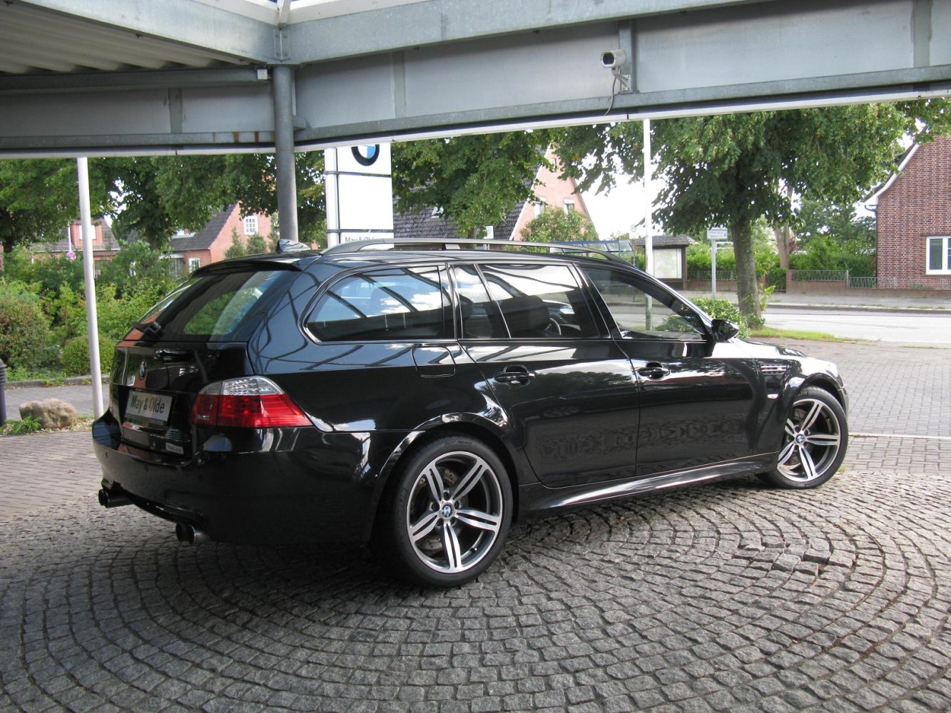 https://totalrenting.es/wp-content/uploads/2022/10/bmw-m5-touring-e61-lci-facelift-2007-2008-5-0-v10-507-cv-smg-ranchera-4.png