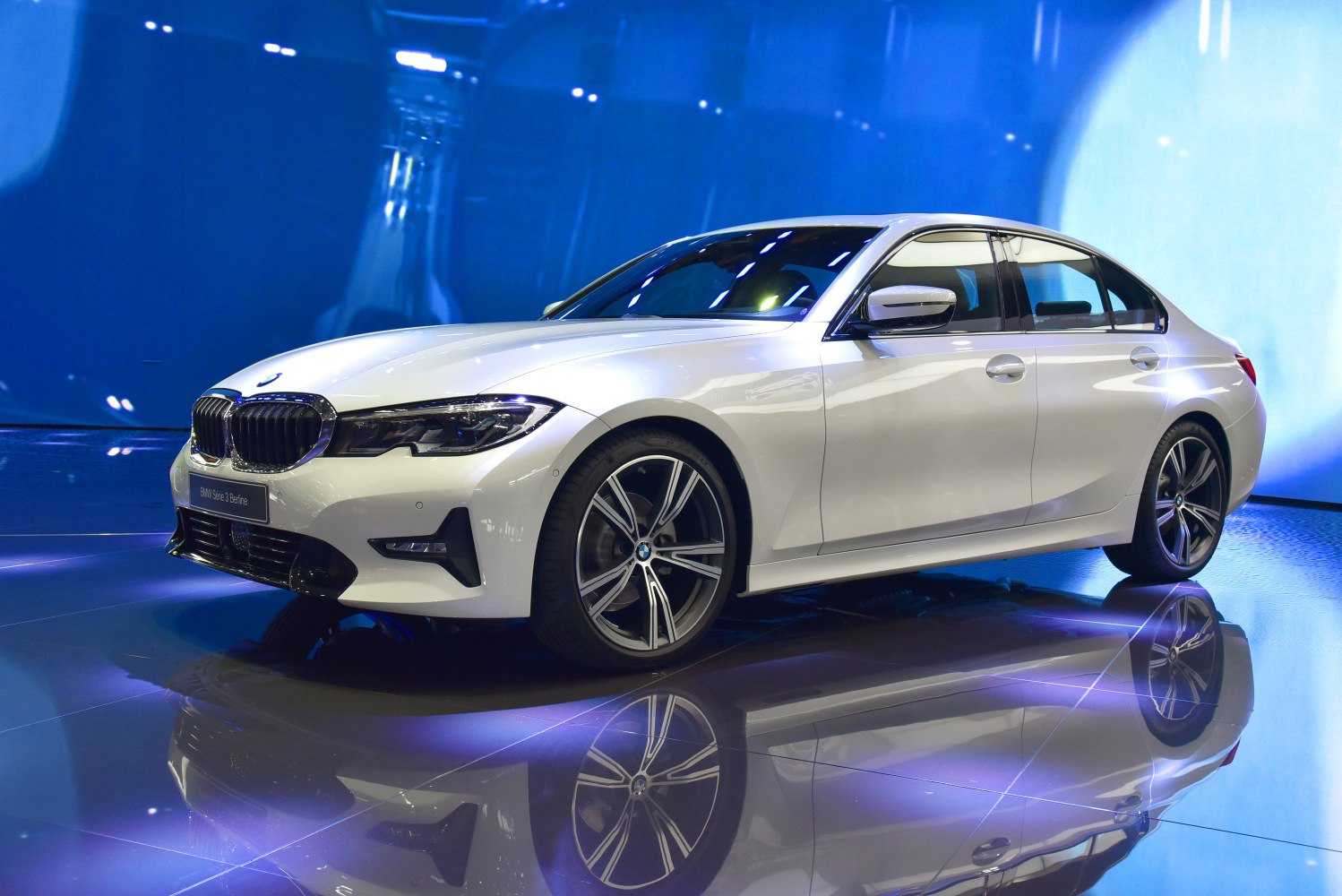 https://totalrenting.es/wp-content/uploads/2022/10/bmw-serie-3-berlina-g20-2018-330i-258-cv-steptronic-berlina.png