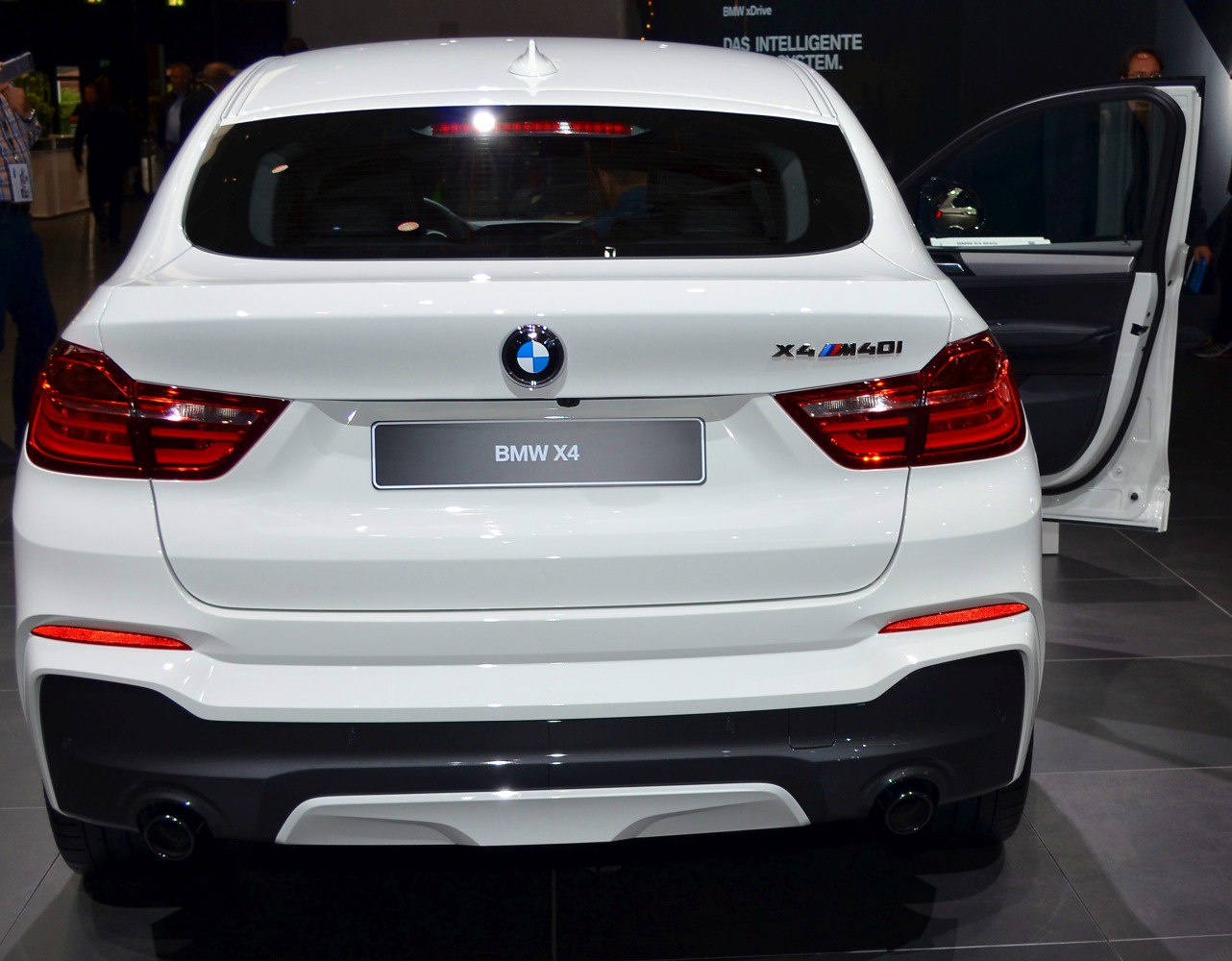 https://totalrenting.es/wp-content/uploads/2022/10/bmw-x4-f26-2014-20d-190-cv-xdrive-sac-1.png