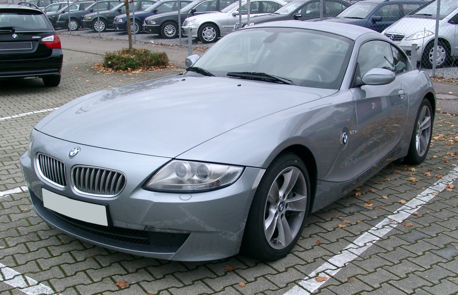 https://totalrenting.es/wp-content/uploads/2022/10/bmw-z4-coupe-e86-2006-3-0-si-265-cv-coupe.png