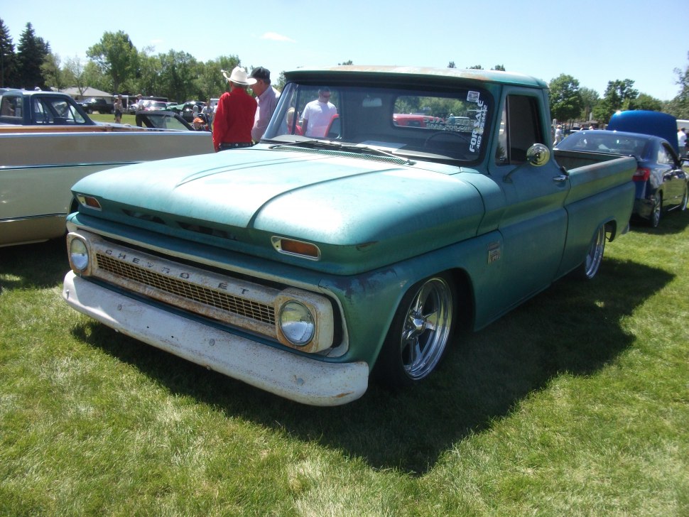 https://totalrenting.es/wp-content/uploads/2022/10/chevrolet-c-10-1960-6-0-v8-305-cv-pick-up.png