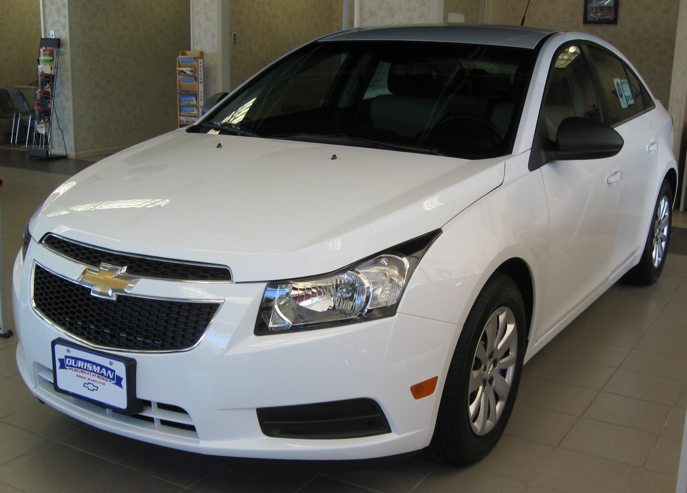 https://totalrenting.es/wp-content/uploads/2022/10/chevrolet-cruze-sedan-2009-1-6-113-cv-berlina.png