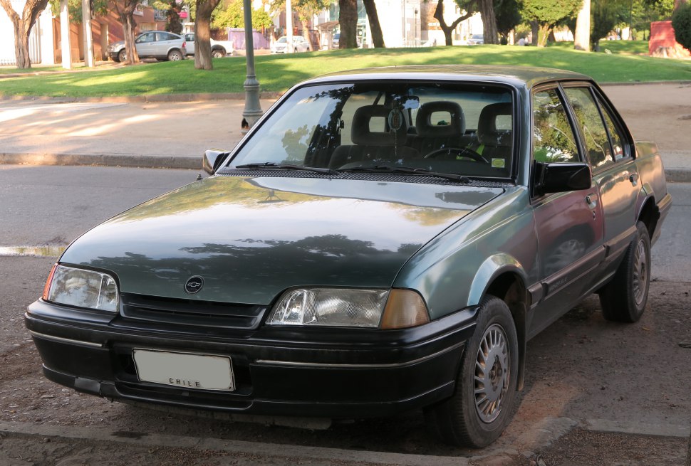 https://totalrenting.es/wp-content/uploads/2022/10/chevrolet-monza-brazil-1982-1-8-i-sl-98-cv-berlina.png