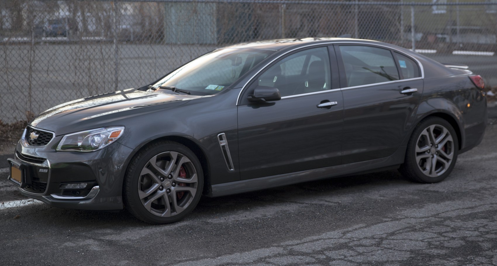 https://totalrenting.es/wp-content/uploads/2022/10/chevrolet-ss-facelift-2016-2016-6-2-v8-415-cv-automatic-berlina.png