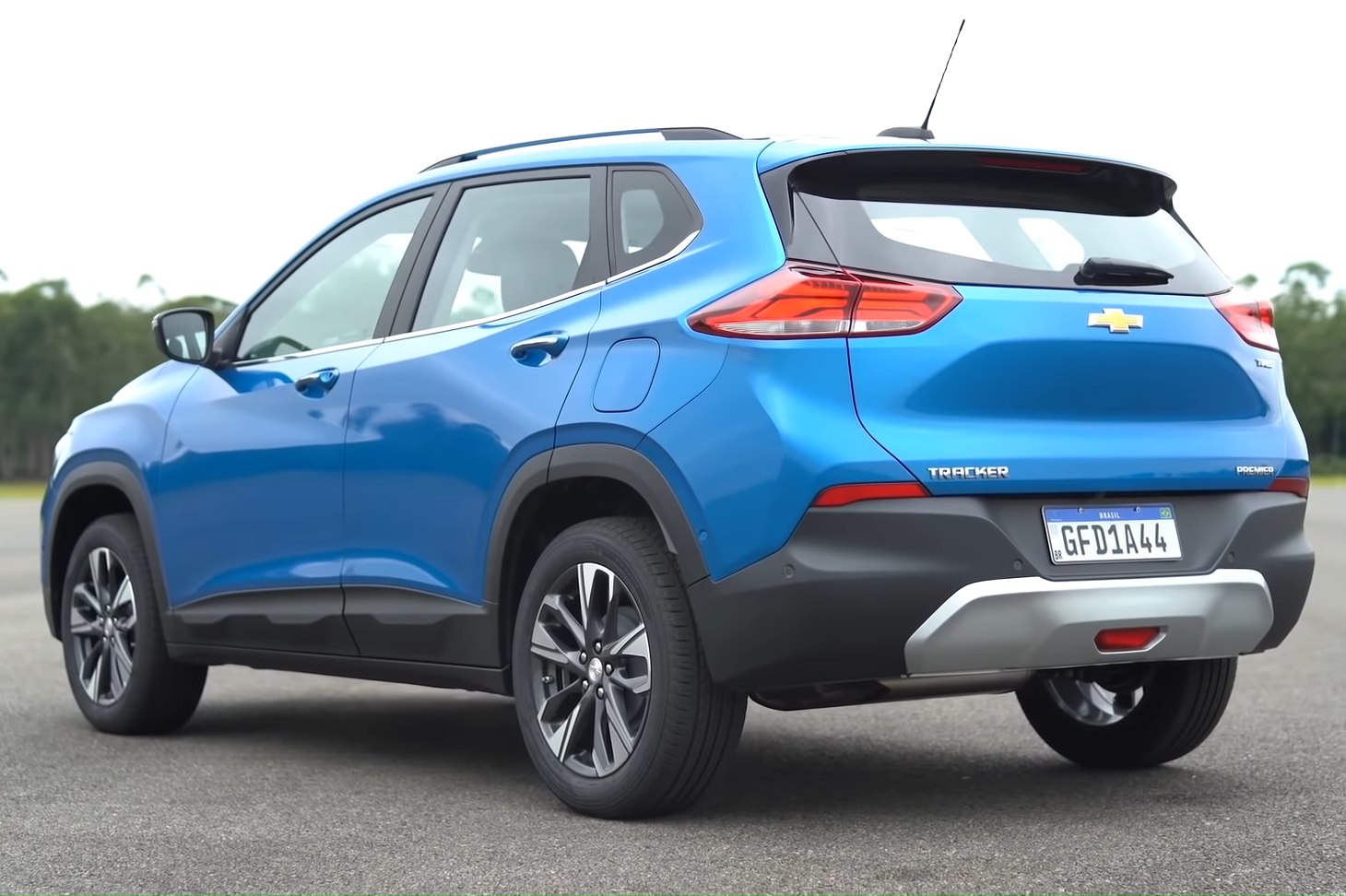 https://totalrenting.es/wp-content/uploads/2022/10/chevrolet-tracker-2019-2019-1-2-turbo-130-cv-suv-1.png