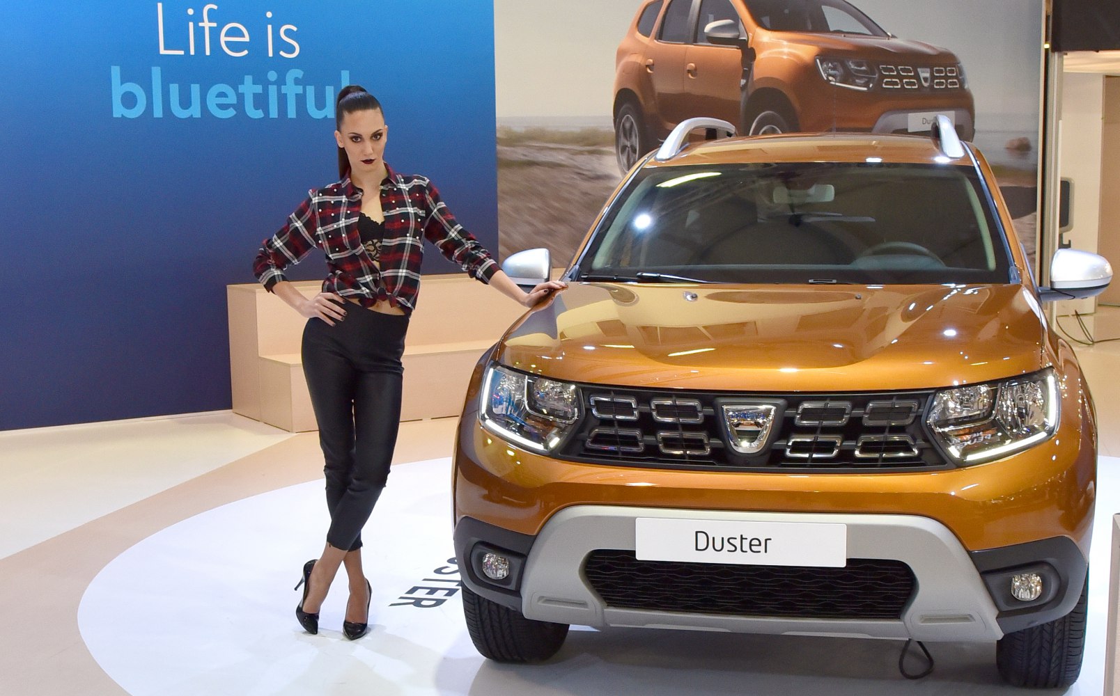 https://totalrenting.es/wp-content/uploads/2022/10/dacia-duster-ii-2018-1-6-sce-114-cv-suv.png