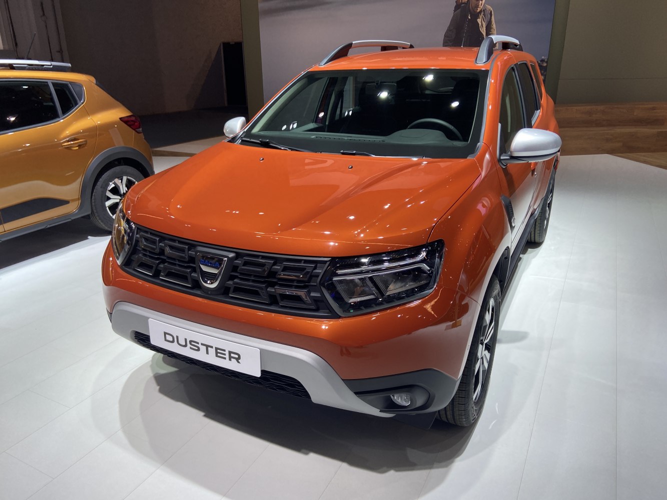 https://totalrenting.es/wp-content/uploads/2022/10/dacia-duster-ii-facelift-2021-2022-1-0-tce-eco-g-101-cv-suv.png