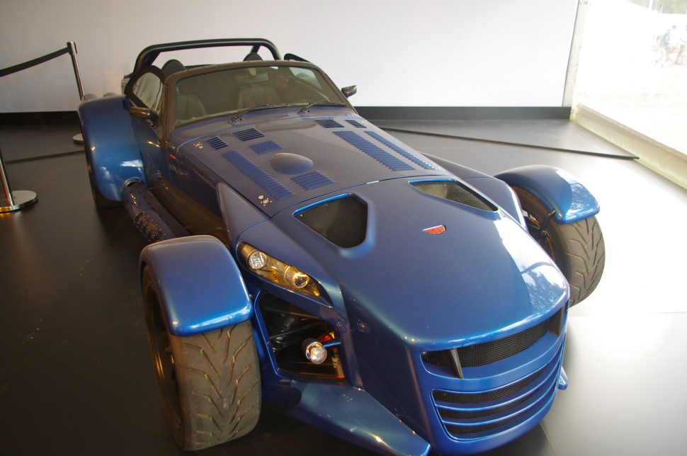 https://totalrenting.es/wp-content/uploads/2022/10/donkervoort-d8-gto-2016-gto-invdividual-series-2-5-tfsi-435-cv-roadster-1.png