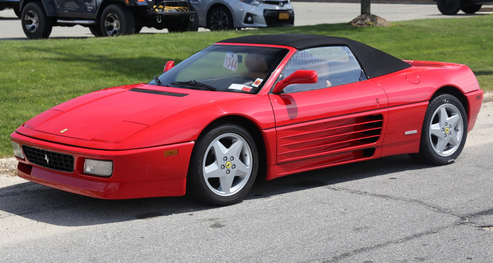 https://totalrenting.es/wp-content/uploads/2022/10/ferrari-348-spider-1994-3-4-v8-320-cv-roadster.png