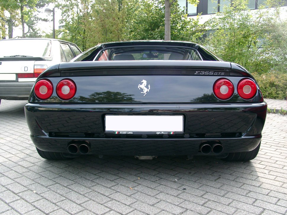 https://totalrenting.es/wp-content/uploads/2022/10/ferrari-f355-gts-1996-355-gts-381-cv-coupe-11.png