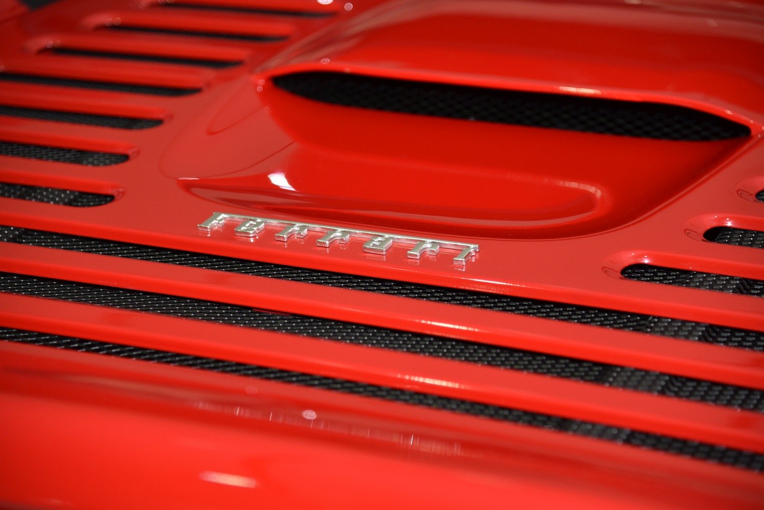 https://totalrenting.es/wp-content/uploads/2022/10/ferrari-f355-gts-1996-355-gts-381-cv-coupe-8.png