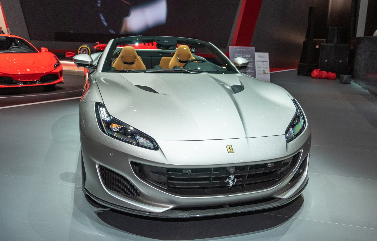 https://totalrenting.es/wp-content/uploads/2022/10/ferrari-portofino-2018-3-9-v8-600-cv-dct-cabriolet-1.png