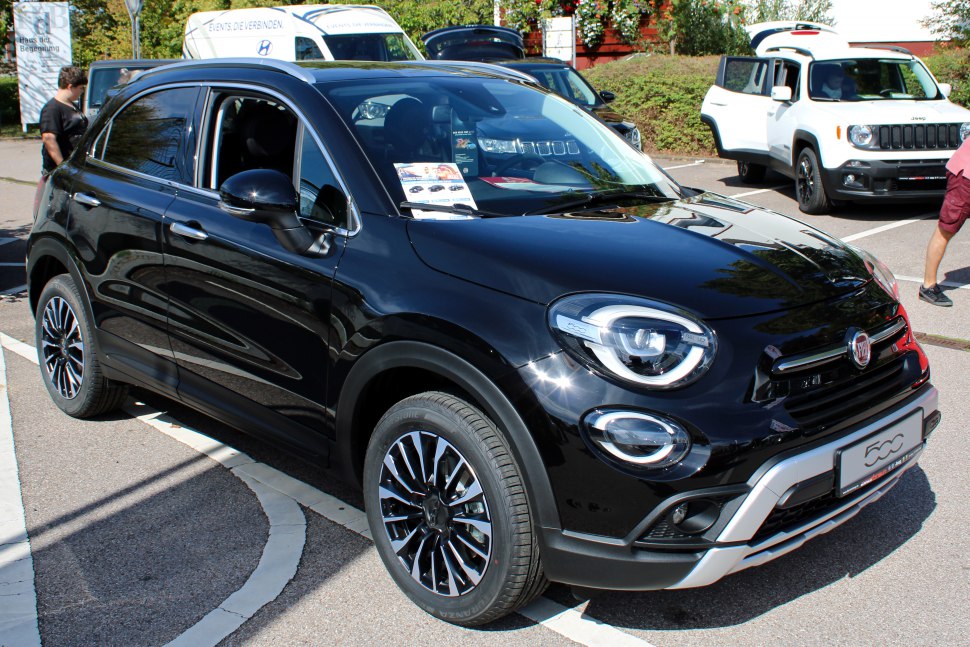 https://totalrenting.es/wp-content/uploads/2022/10/fiat-500x-cross-city-cross-facelift-2019-2019-1-0-firefly-turbo-120-cv-suv.png