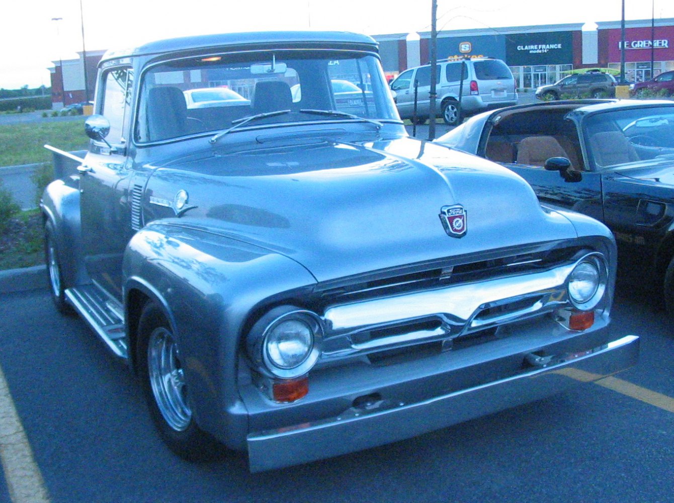 https://totalrenting.es/wp-content/uploads/2022/10/ford-f-series-f-100-ii-1953-3-5-215-six-101-cv-pick-up.png