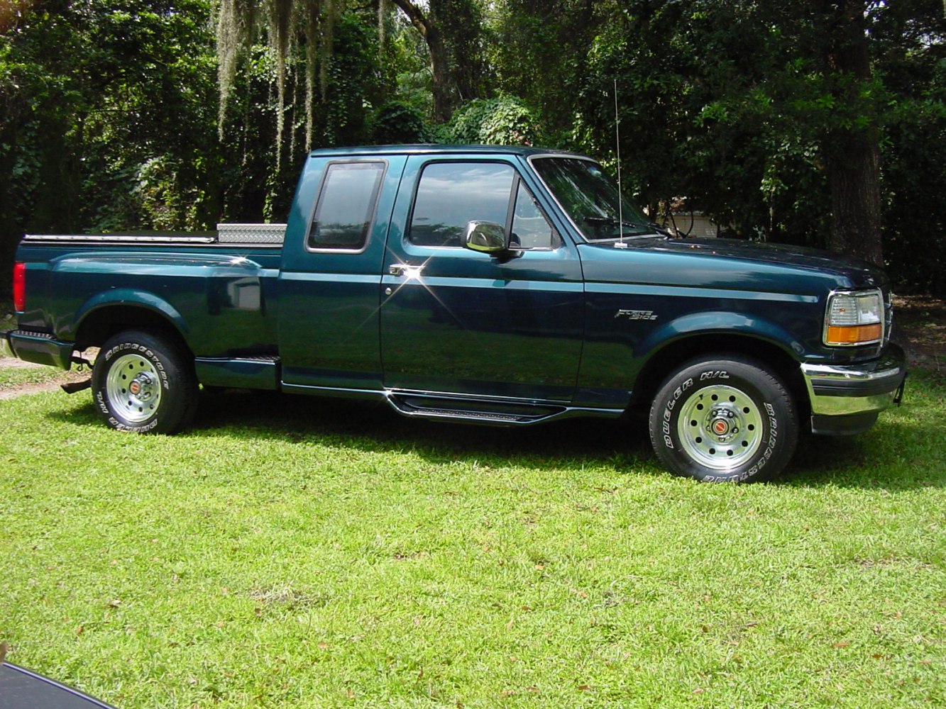 https://totalrenting.es/wp-content/uploads/2022/10/ford-f-series-f-150-ix-supercab-1992-4-9-145-cv-pick-up.png