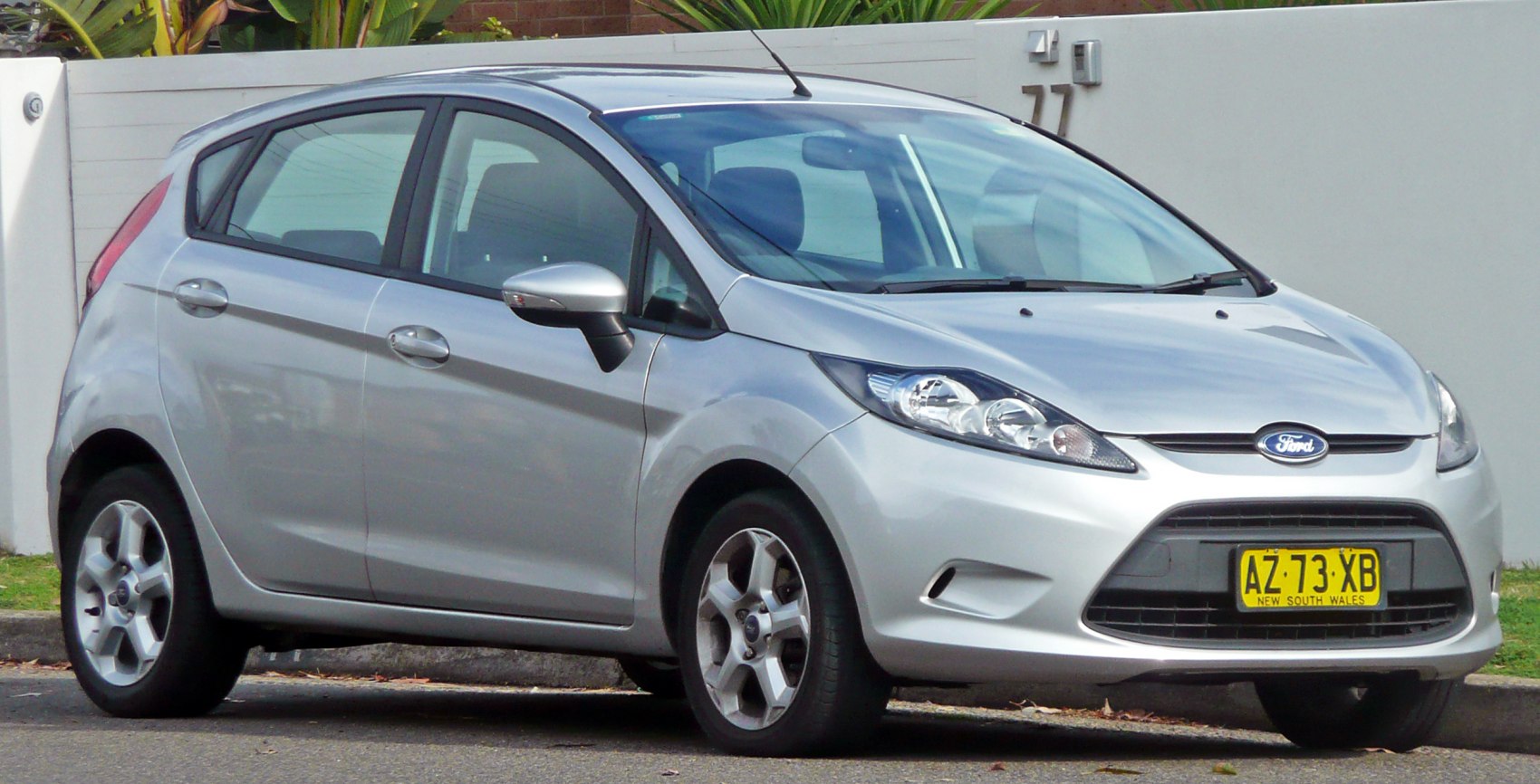 https://totalrenting.es/wp-content/uploads/2022/10/ford-fiesta-vii-mk7-2009-1-25-60-cv-3d-hatchback.png
