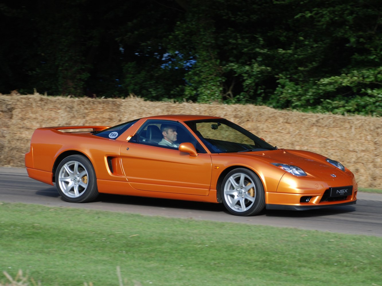 https://totalrenting.es/wp-content/uploads/2022/10/honda-nsx-i-coupe-facelift-2002-2002-3-2-v6-280-cv-coupe-2.png