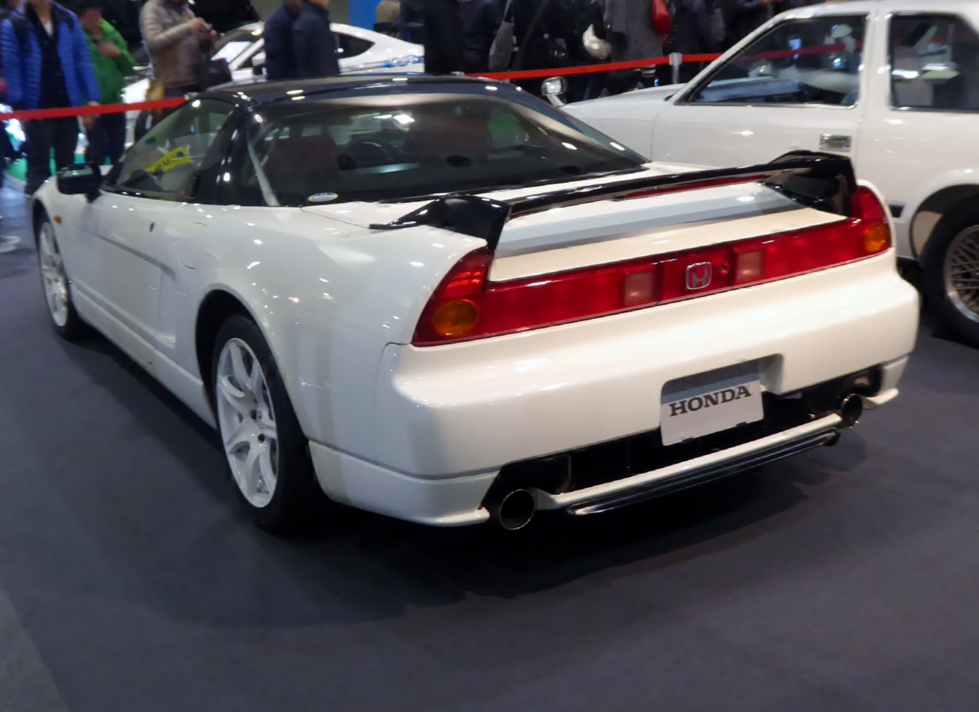 https://totalrenting.es/wp-content/uploads/2022/10/honda-nsx-i-coupe-facelift-2002-2002-3-2-v6-280-cv-coupe-5.png