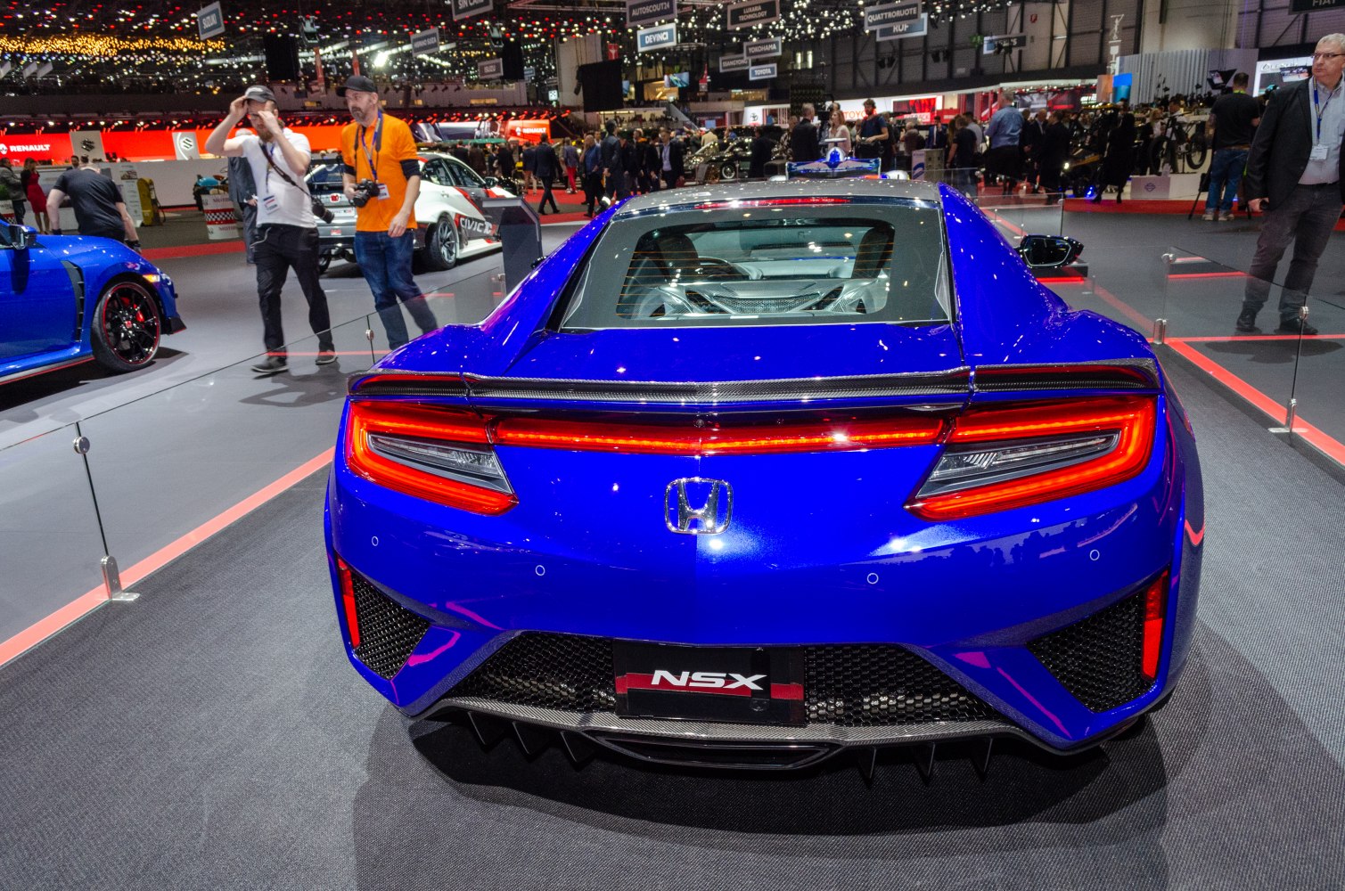 https://totalrenting.es/wp-content/uploads/2022/10/honda-nsx-ii-coupe-2016-3-5-i-vtec-bi-turbo-v6-581-cv-hybrid-awd-automatic-coupe-14.png
