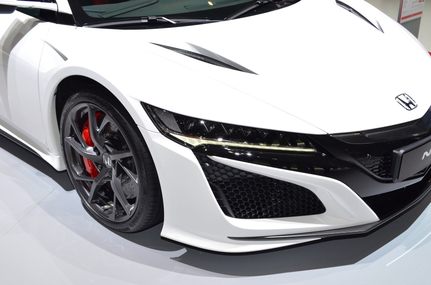 https://totalrenting.es/wp-content/uploads/2022/10/honda-nsx-ii-coupe-2016-3-5-i-vtec-bi-turbo-v6-581-cv-hybrid-awd-automatic-coupe-18.png