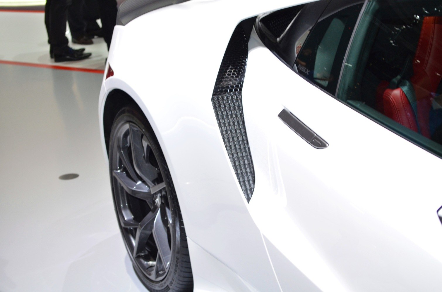 https://totalrenting.es/wp-content/uploads/2022/10/honda-nsx-ii-coupe-2016-3-5-i-vtec-bi-turbo-v6-581-cv-hybrid-awd-automatic-coupe-19.png