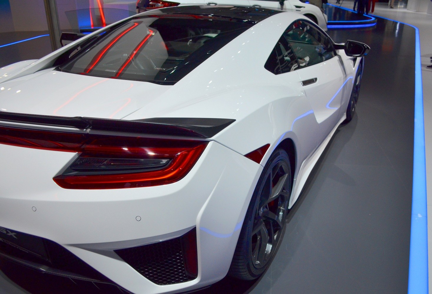 https://totalrenting.es/wp-content/uploads/2022/10/honda-nsx-ii-coupe-2016-3-5-i-vtec-bi-turbo-v6-581-cv-hybrid-awd-automatic-coupe-33.png
