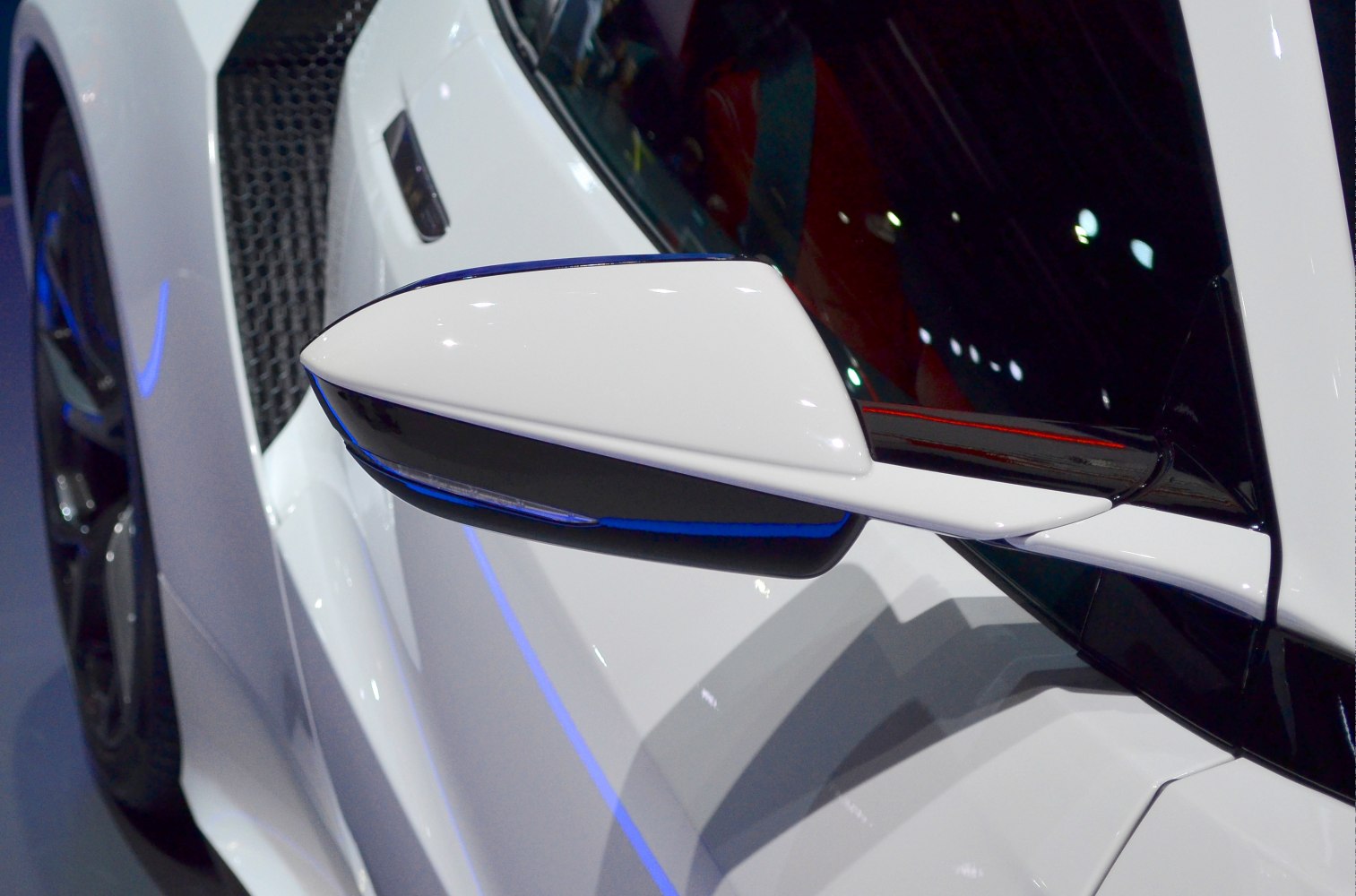 https://totalrenting.es/wp-content/uploads/2022/10/honda-nsx-ii-coupe-2016-3-5-i-vtec-bi-turbo-v6-581-cv-hybrid-awd-automatic-coupe-35.png