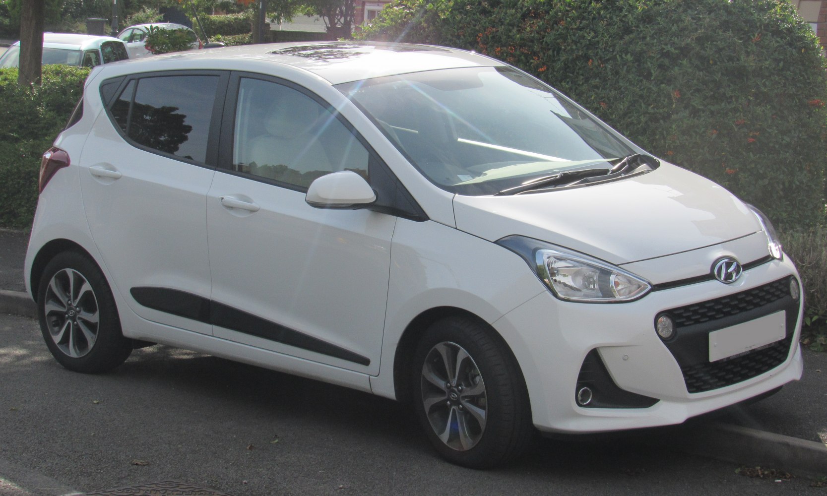 https://totalrenting.es/wp-content/uploads/2022/10/hyundai-i10-ii-facelift-2016-2016-1-0-lpg-69-67-cv-hatchback.png